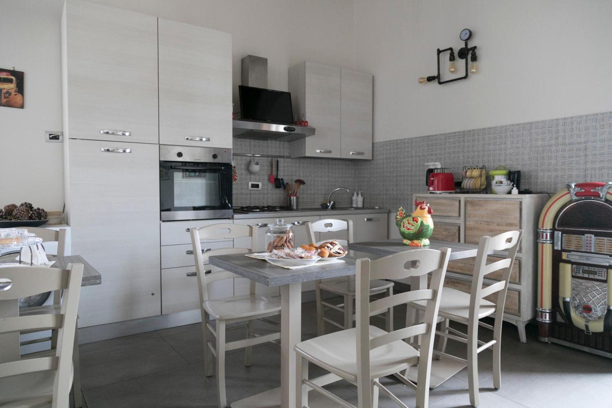 Mansarda Valù B&B Naples Extérieur photo