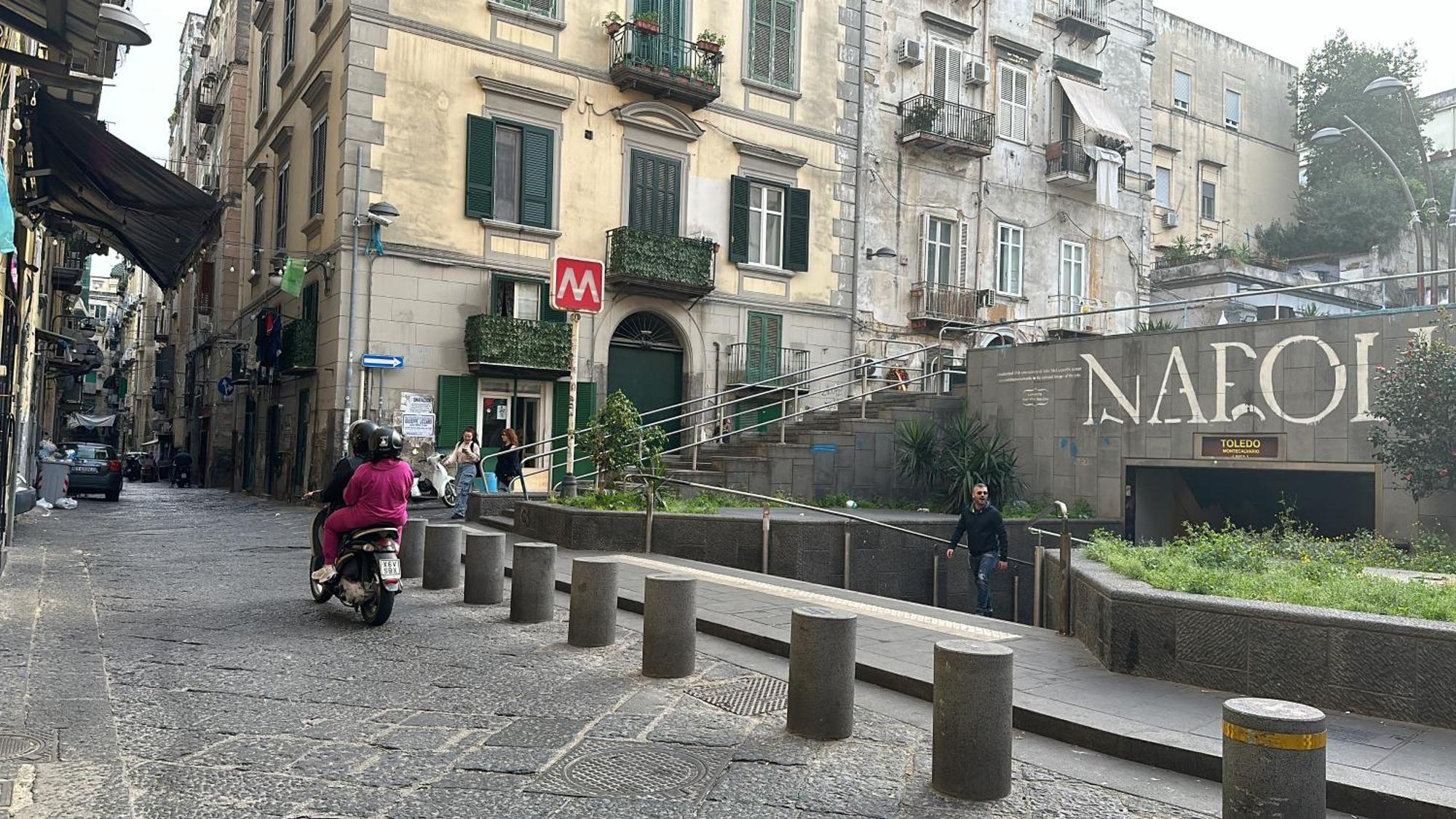 Mansarda Valù B&B Naples Extérieur photo